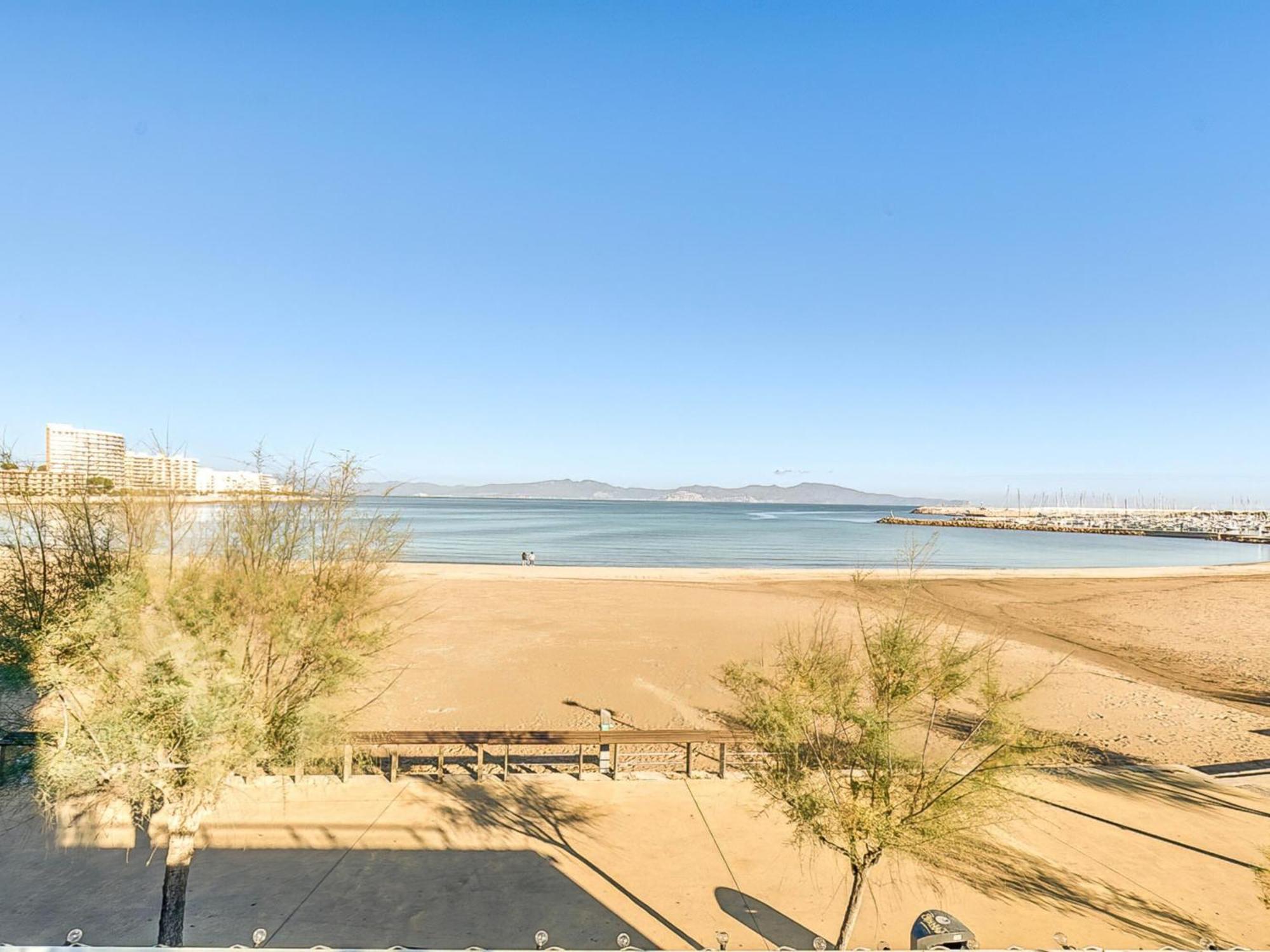 Apto. Vista Mar - Wifi, Piscina, Parking, 1ª Linea De La Playa. - Es-89-130 Torroella De Montgri Exterior photo